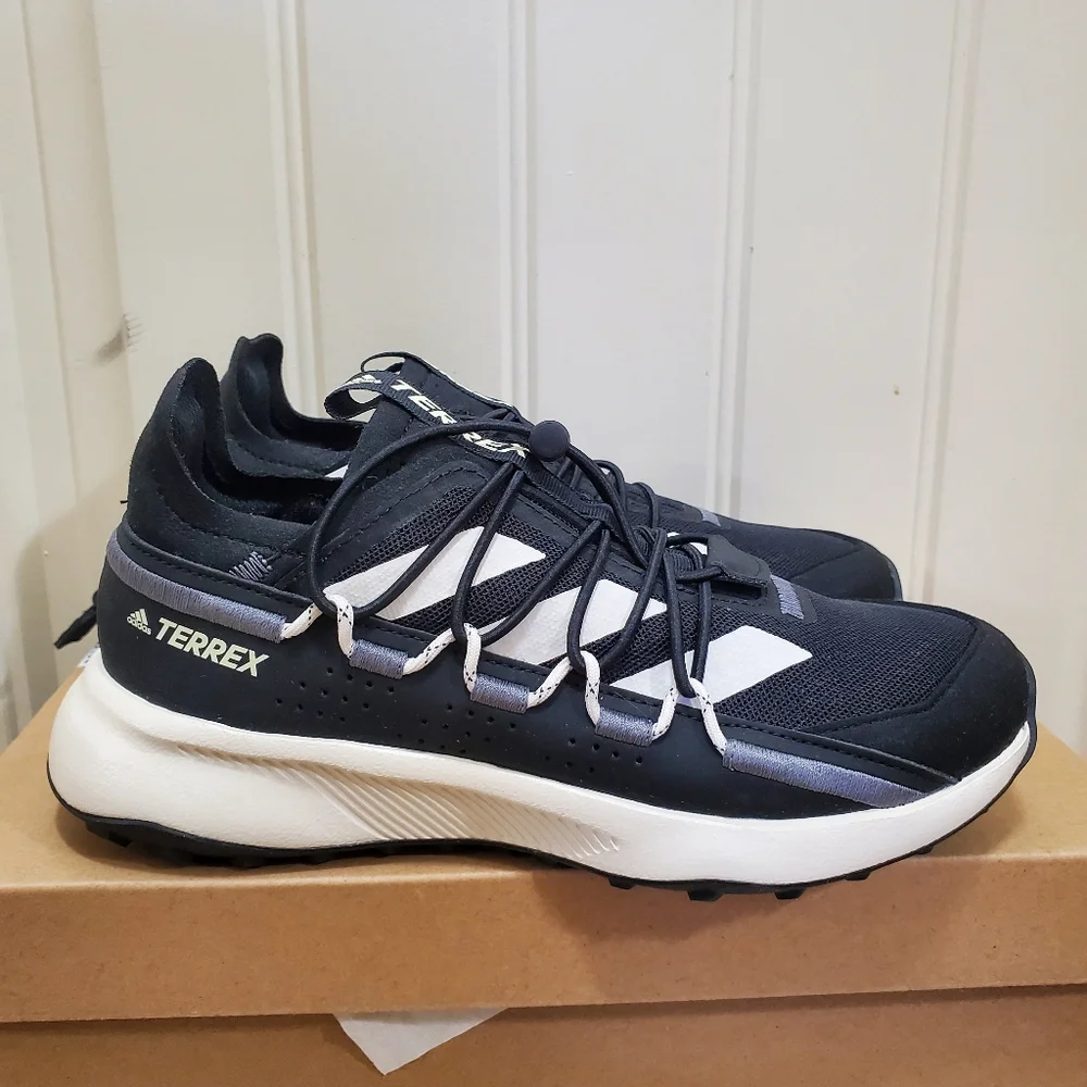 Adidas Terrex Hiking shoes - Picture 1 of 5